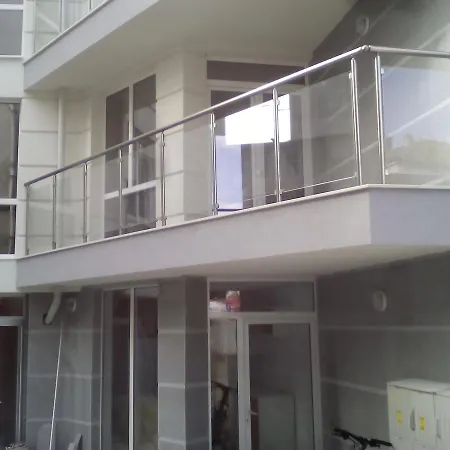شقة Trilogy B3 *